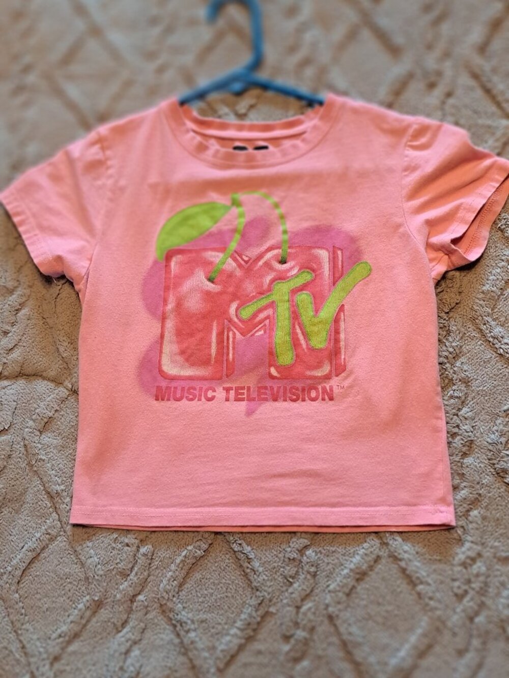 MTV Pink Cherry Graphic T-Shirt Size Medium